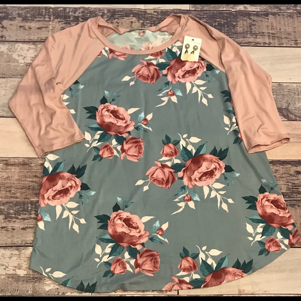 **SALE**Plus Pink and Silver Floral Raglan Blouse